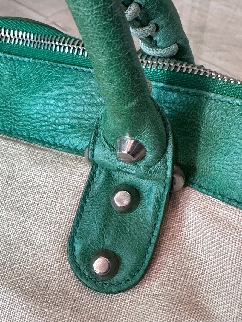 Chevre hotsell leather balenciaga
