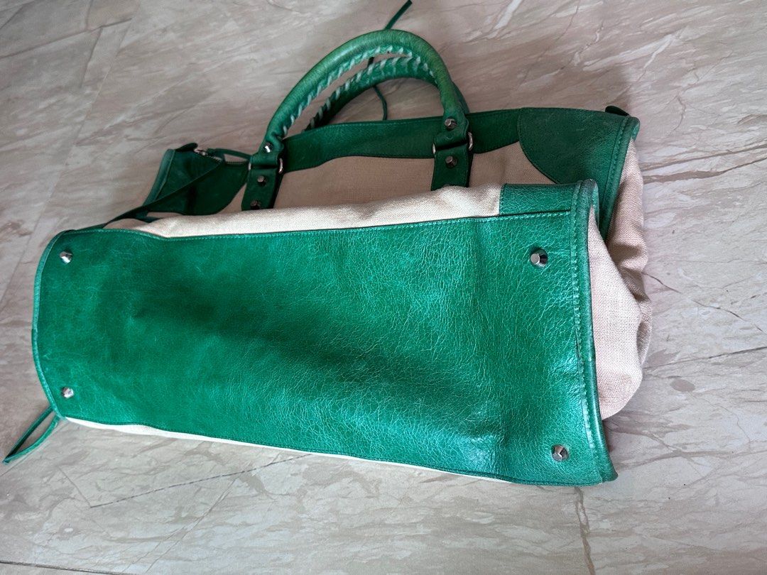 Chevre leather clearance balenciaga