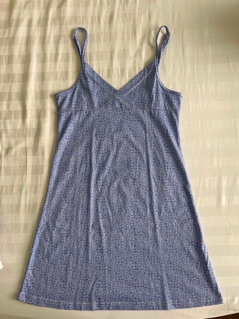Blue Floral Summer Mini Dress (Category: Dresses) located in Pasig City. Submitted by clainee (Listing ID 1229302466, Image 1). Description: Xs- M. Super pretty ◡̈ .