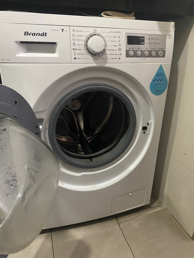 Brandt 7kg front load washing machine, TV & Home Appliances, Washing