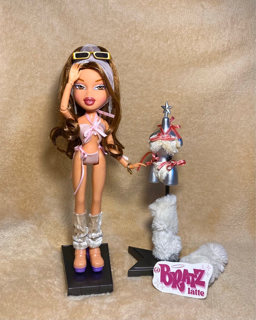 Bratz Bikini Outfitz (Limited edition), Hobbies & Toys, Toys