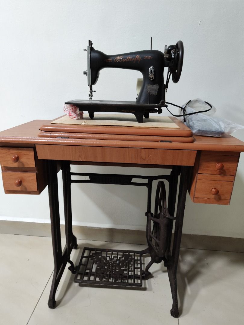 Butterfly Sewing Machine, Hobbies & Toys, Collectibles & Memorabilia