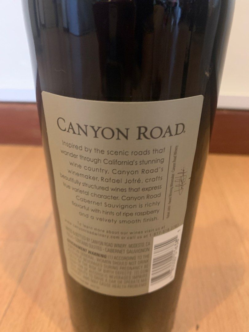 Canyon road Sauvignon red wine, Food & Drinks, Alcoholic
