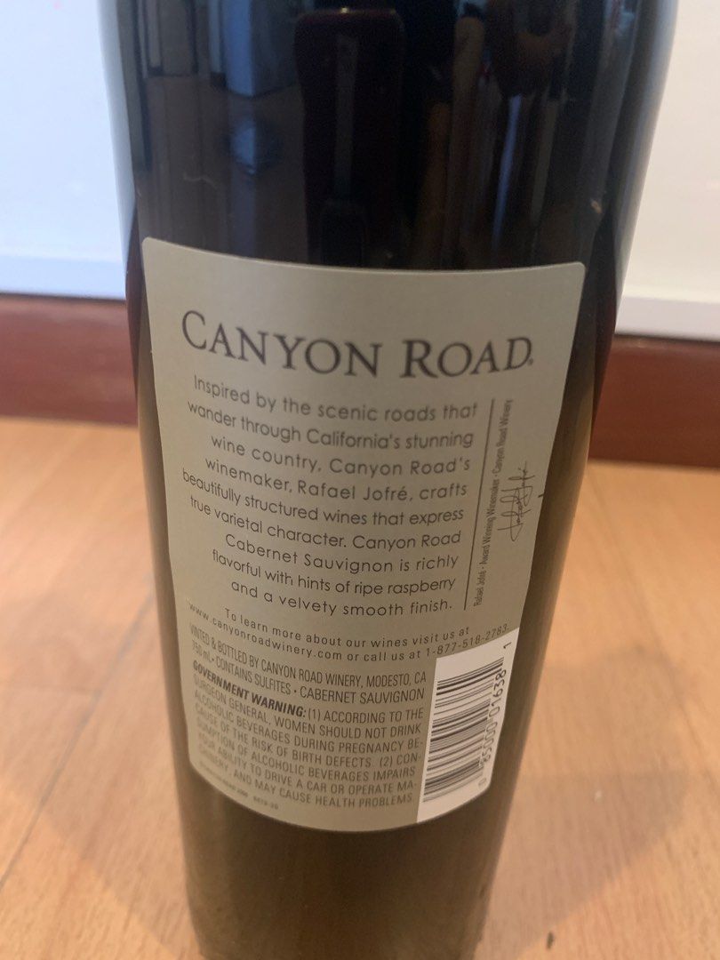Canyon road Sauvignon red wine, Food & Drinks, Alcoholic