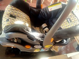 Carseat and baby carrier