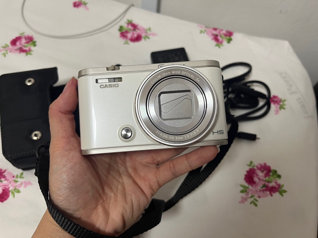 Casio Exilim ZR 5000 Photography Cameras on Carousell