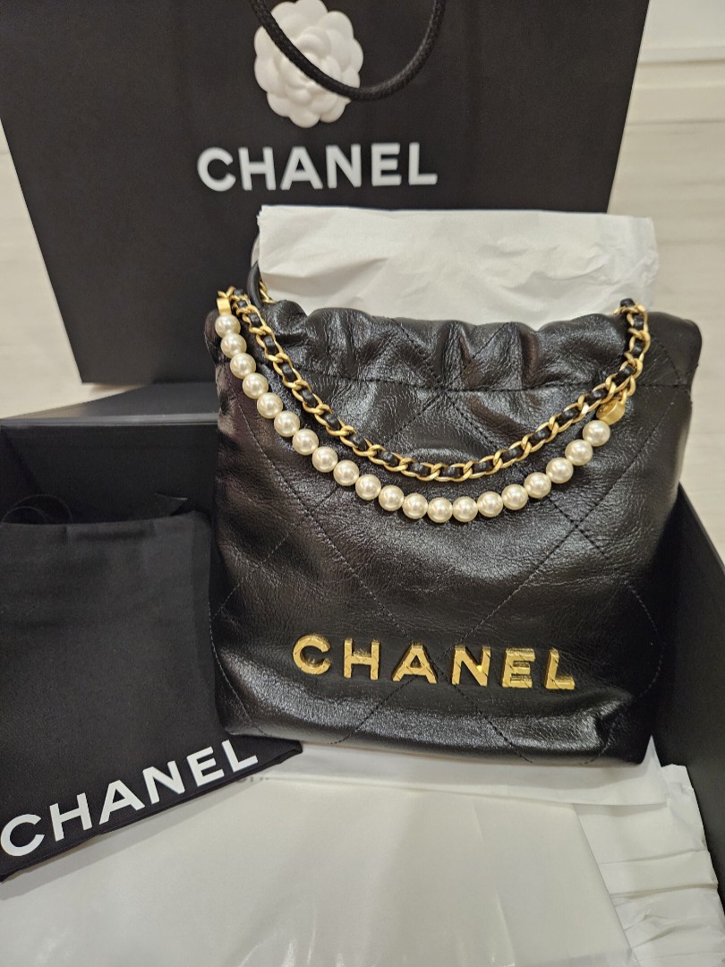 Auth BNIB Chanel 22 Mini Bag Black Hobo Tote Shopping Bag 23S