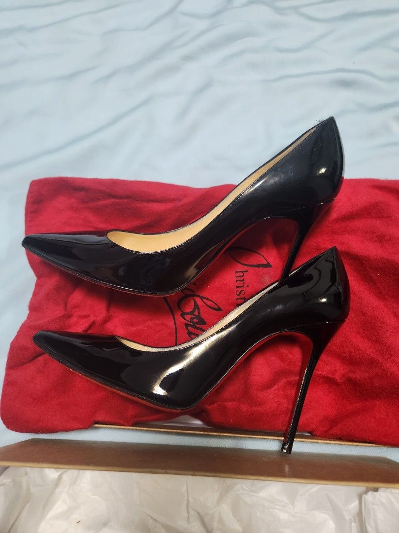 Christian louboutin 37.5 Decollete 554