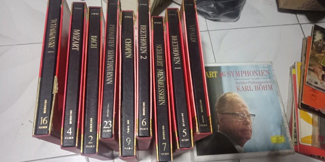 Classical Music in Vinyl (Category: Vinyls) located in Pasay City. Submitted by marineljapansurplus (Listing ID 1229271814, Image 2). Description: Classical Music in Vinyl (Plaka) 12" Famous Composer & Artist like: Beethoven Chopin Vivaldi Schubert Bach Tchaikovsky, etc Price starts at ₱500 (soft case) Hard case at ₱650 Hard bound case (2 LPs) at ₱1000 Collectors item In VG condition (some are never been played) Loc. Cabrera Pasay City. Brgy 139.