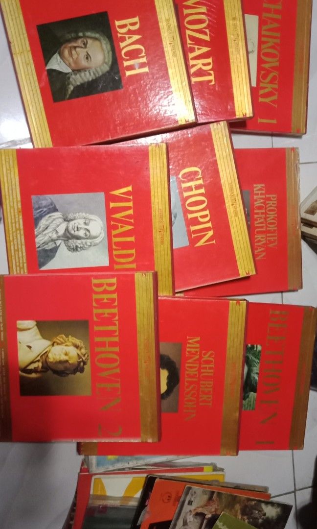 Classical Music in Vinyl (Category: Vinyls) located in Pasay City. Submitted by marineljapansurplus (Listing ID 1229271814, Image 3). Description: Classical Music in Vinyl (Plaka) 12" Famous Composer & Artist like: Beethoven Chopin Vivaldi Schubert Bach Tchaikovsky, etc Price starts at ₱500 (soft case) Hard case at ₱650 Hard bound case (2 LPs) at ₱1000 Collectors item In VG condition (some are never been played) Loc. Cabrera Pasay City. Brgy 139.