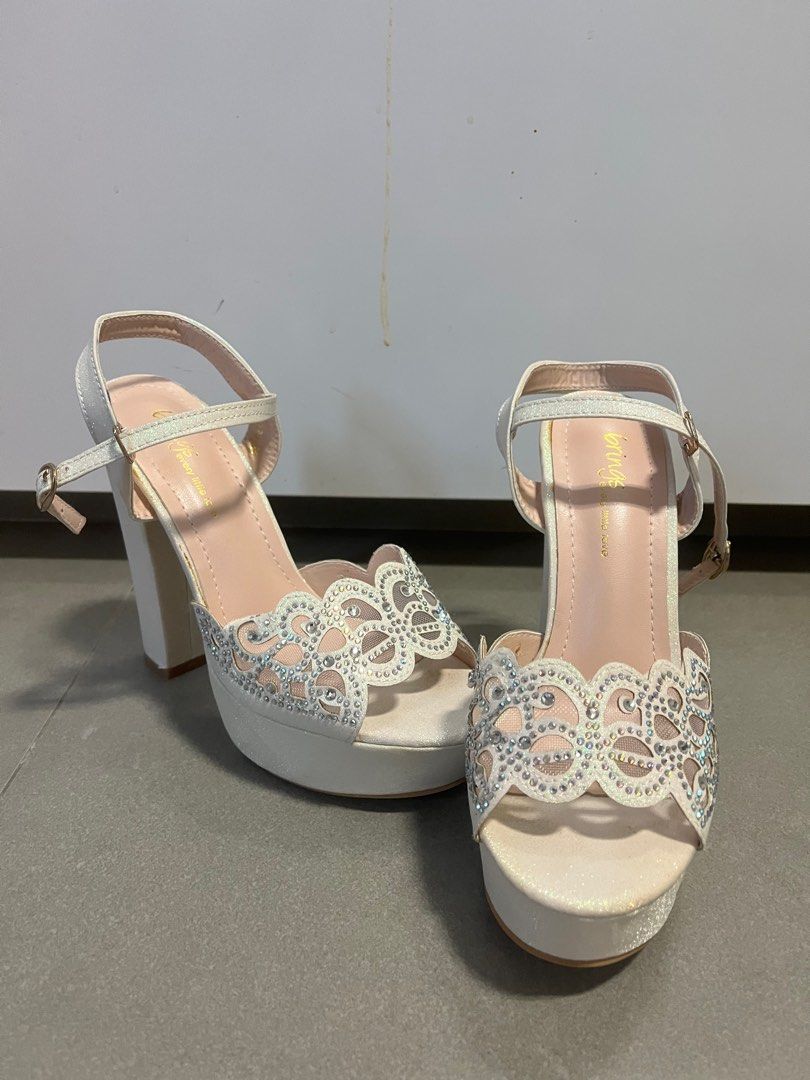 Chunky comfortable heels sale
