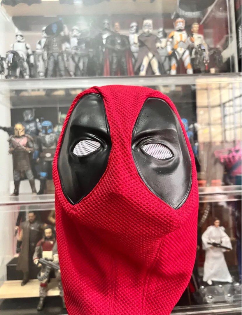 Deadpool mask, Hobbies & Toys, Toys & Games on Carousell