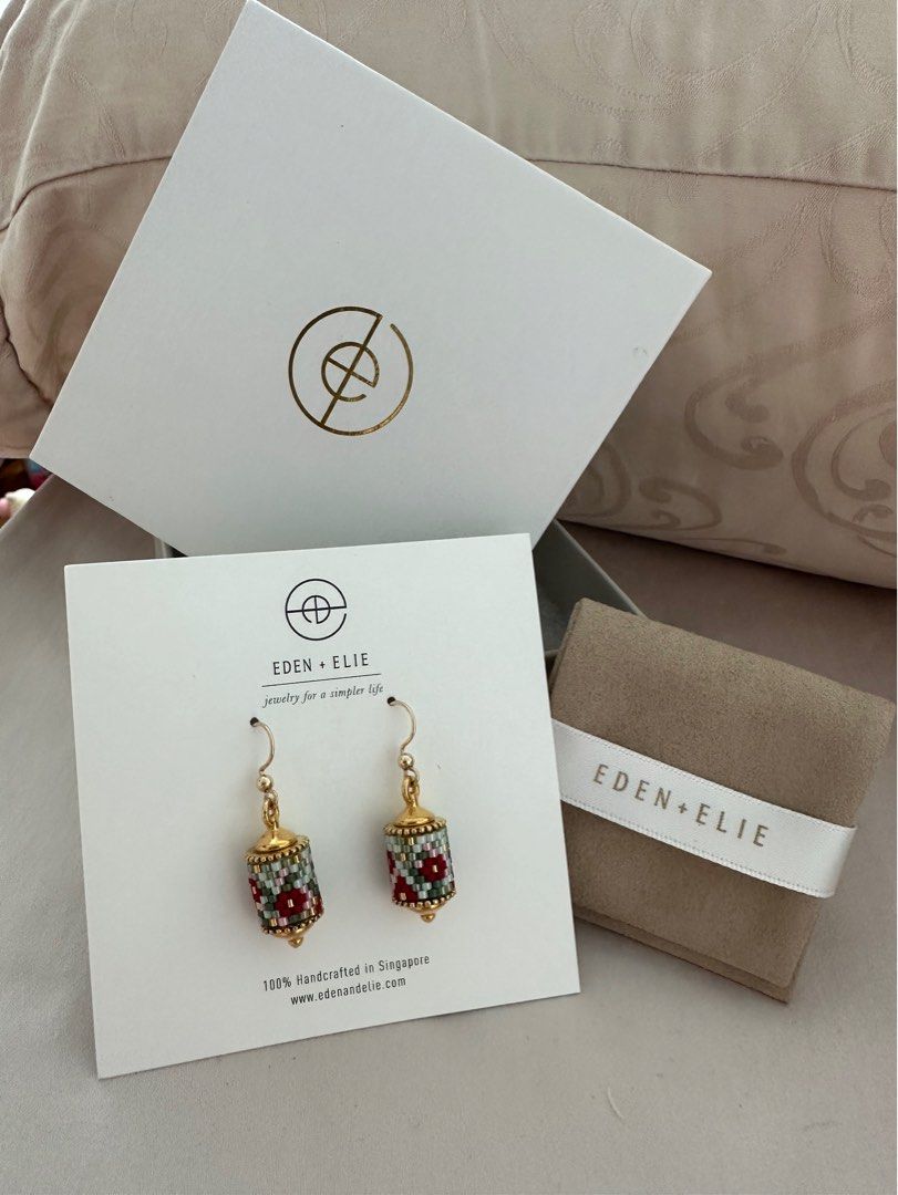 Gold 2024 earrings modern