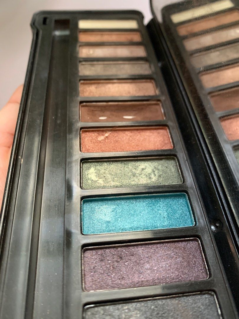 Eyeshadow palette (Watson), Beauty & Personal Care, Face, Makeup on
