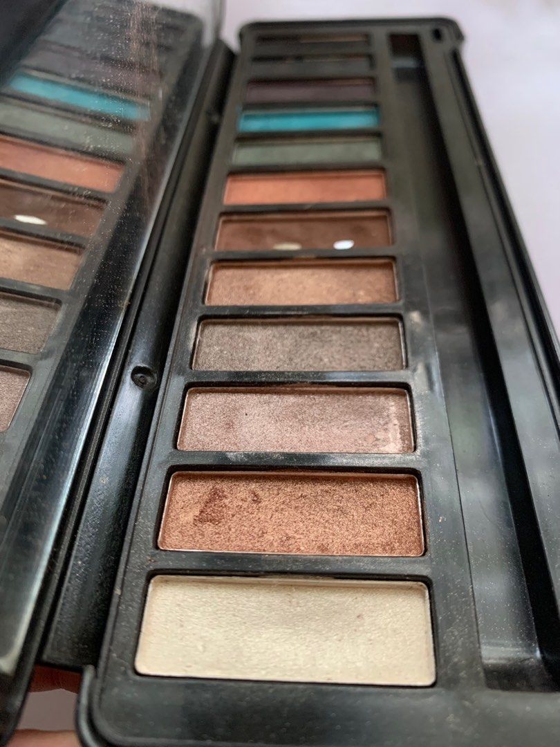 Eyeshadow palette (Watson), Beauty & Personal Care, Face, Makeup on