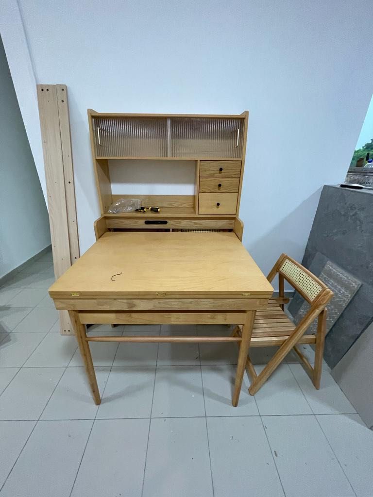 Foldable Dining Table (Category: Tables & Sets) located in Johor Bahru. Submitted by xjzzhui (Listing ID 1229410330, Image 2). Description: Brand new assembled dinning table + cabinet.Buy from TaoBao around RM3000. Seek without chair. Self collect JB Austin area. .