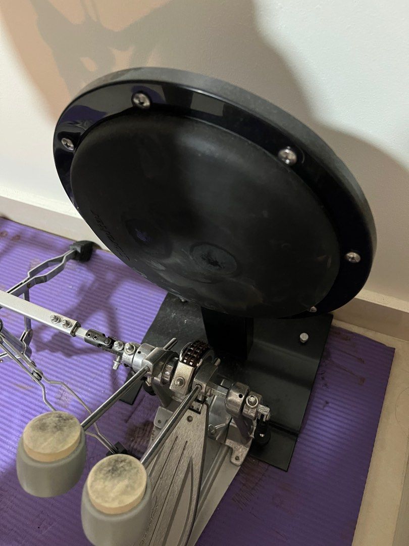 Gibraltar Bass Drum Practice Pad, Hobbies & Toys, Music & Media