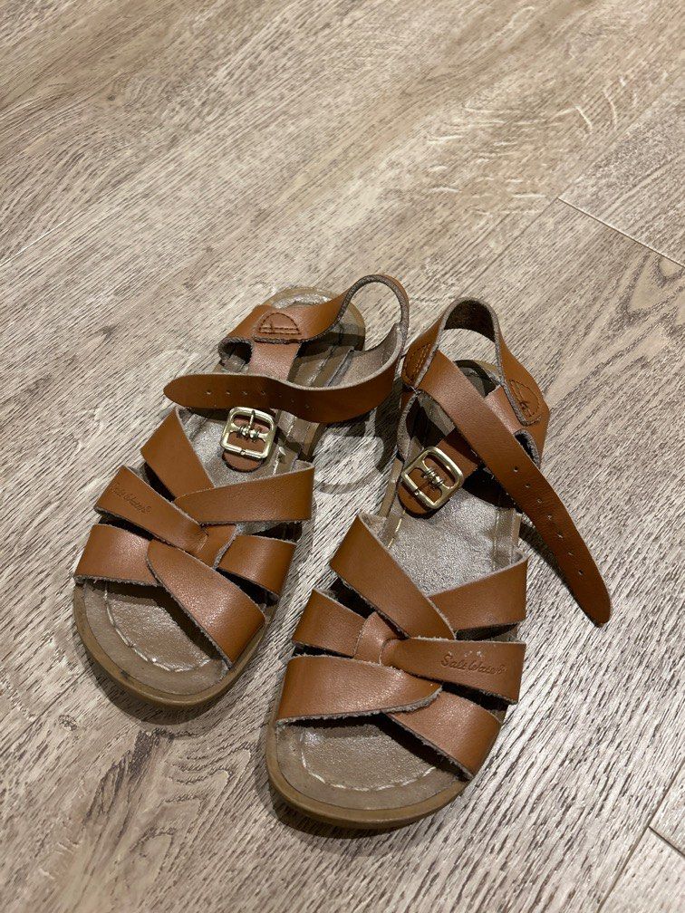 Girls saltwater sandals sale outlet