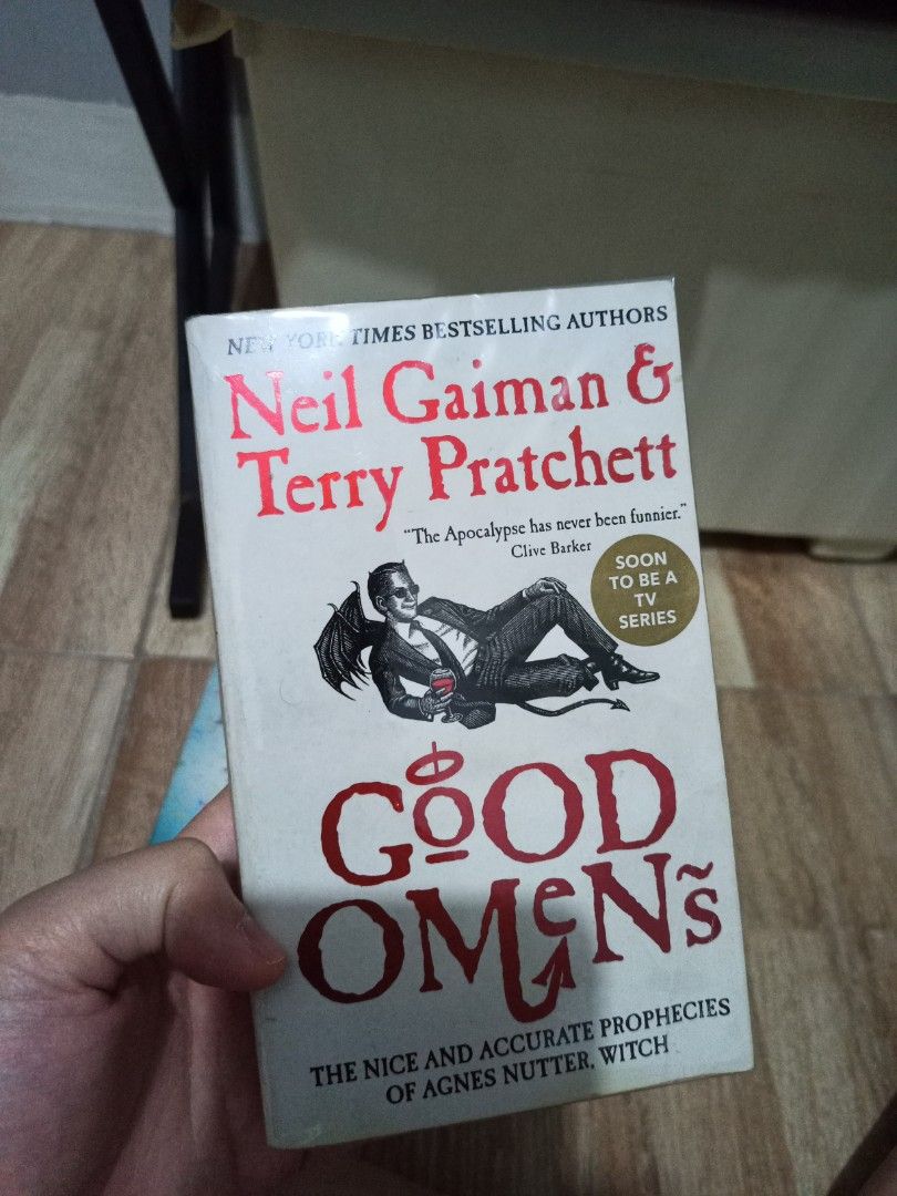 Good Omens By Neil Gaiman And Terry Pratchett Hobbies And Toys Books And Magazines Fiction And Non 4583
