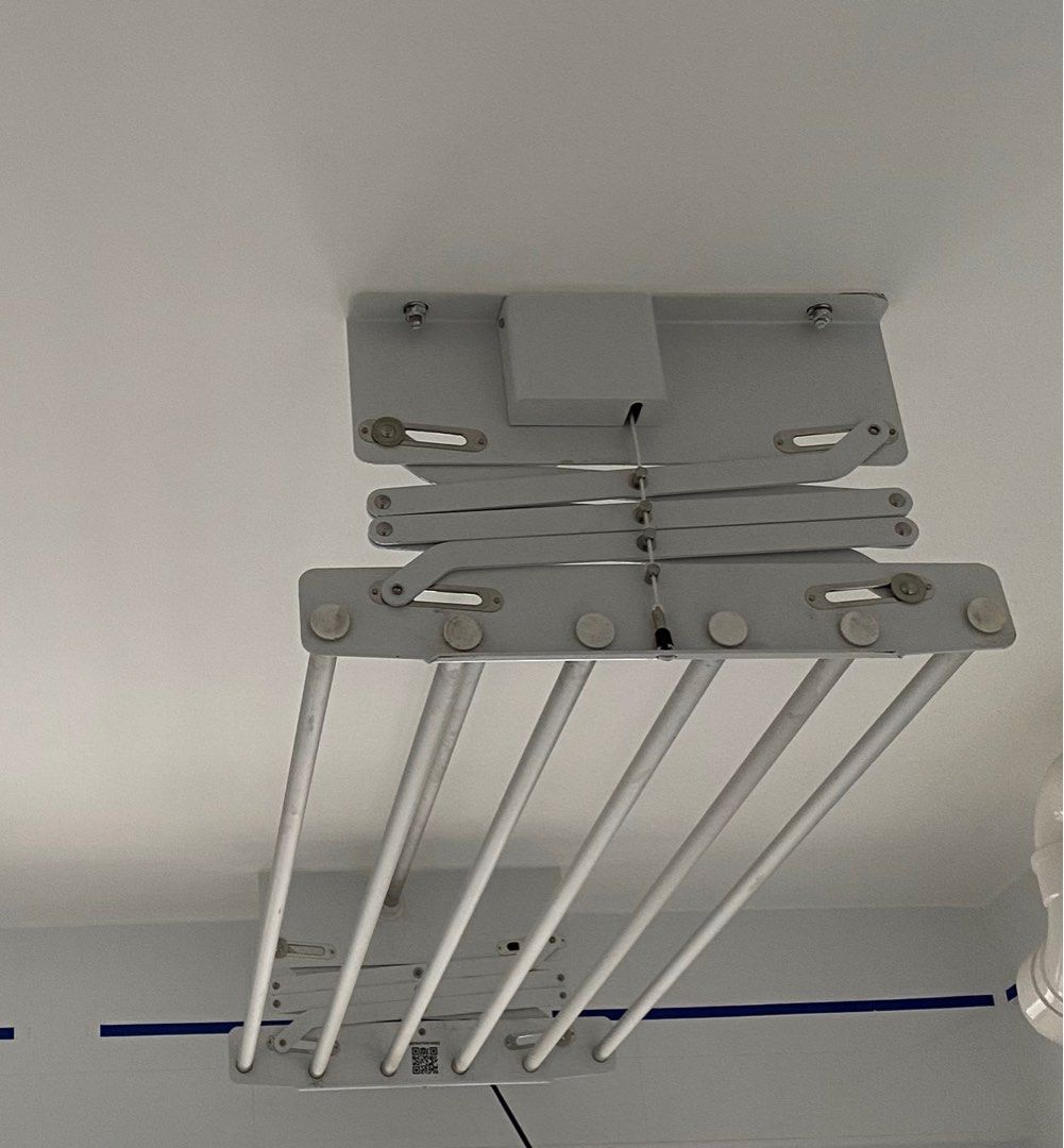 HDB drying rack, Furniture & Home Living, Home Improvement