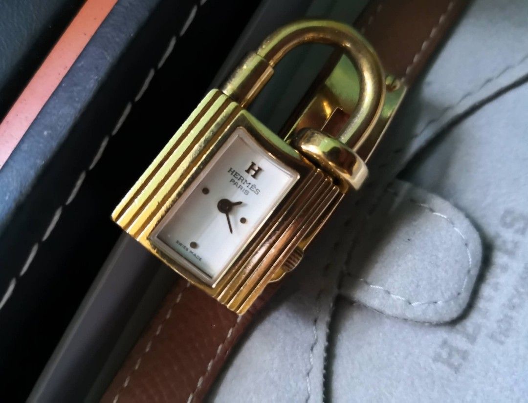 信憑 Hermes 1996 Kelly Watch Gold Courchevel 腕時計(アナログ