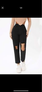 (Category: ) located in . Submitted by cocoswardrobe (Listing ID 1229372426, Image 1). Description: .