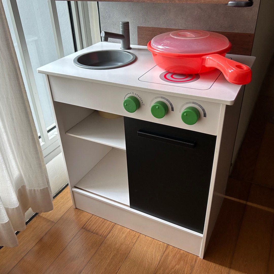 Ikea nybakad kitchen store