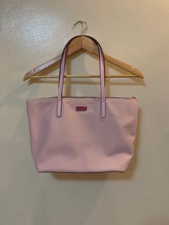 (Category: ) located in . Submitted by tin.closet (Listing ID 1229394069, Image 1). Description: .