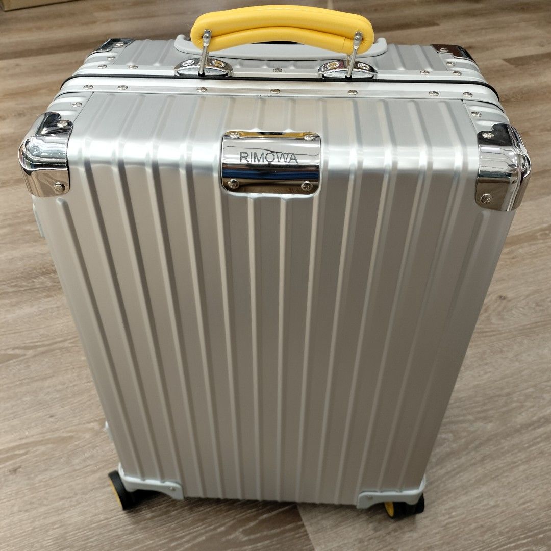 Koper Rimowa cabin