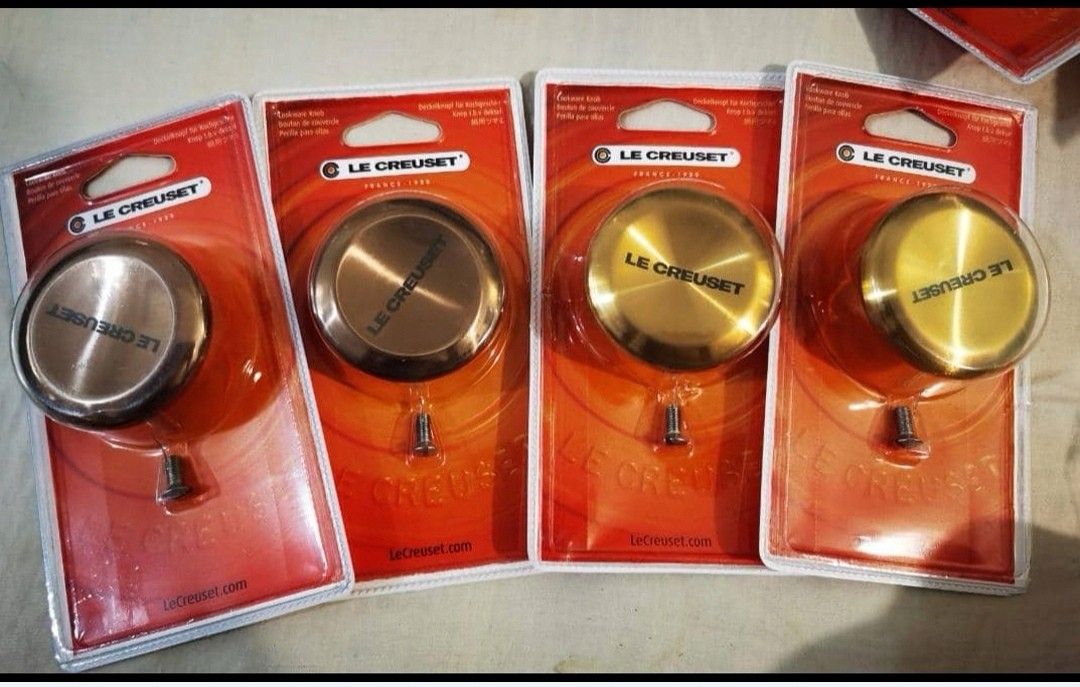 Le creuset knobs (Category: Other Kitchenware & Tableware) located in Kuala Lumpur. Submitted by hhmooi (Listing ID 1229349514, Image 1). Description: Assorted stainless steel pot knobs Small, medium and large sizes available in silver, gold and bronze Price starts from rm149 Price is for 1 piece Cod prices.