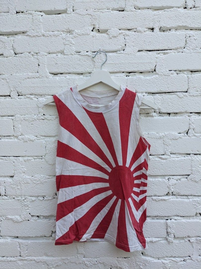 Red top sun shirt