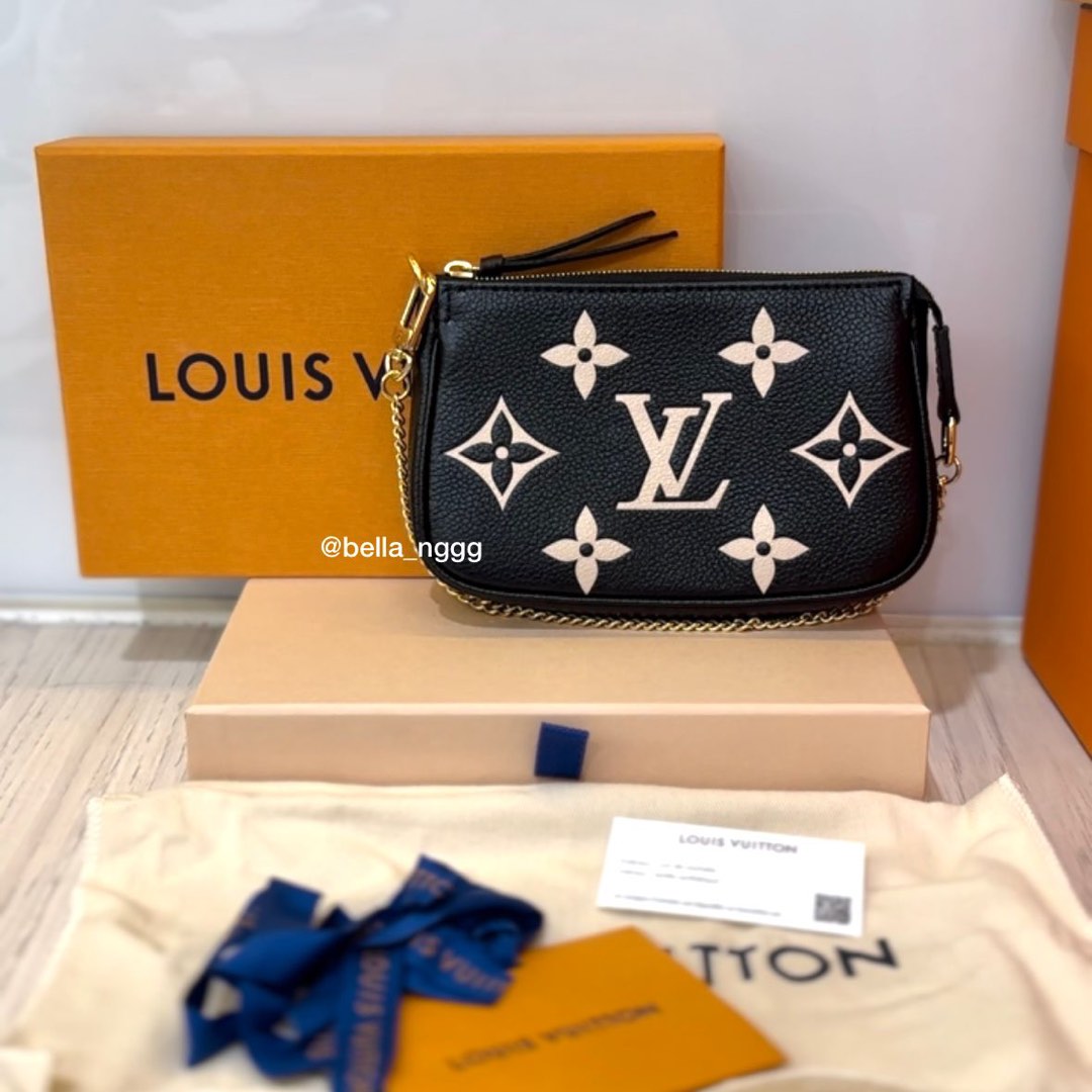 Marco leather small bag Louis Vuitton Grey in Leather - 32656588