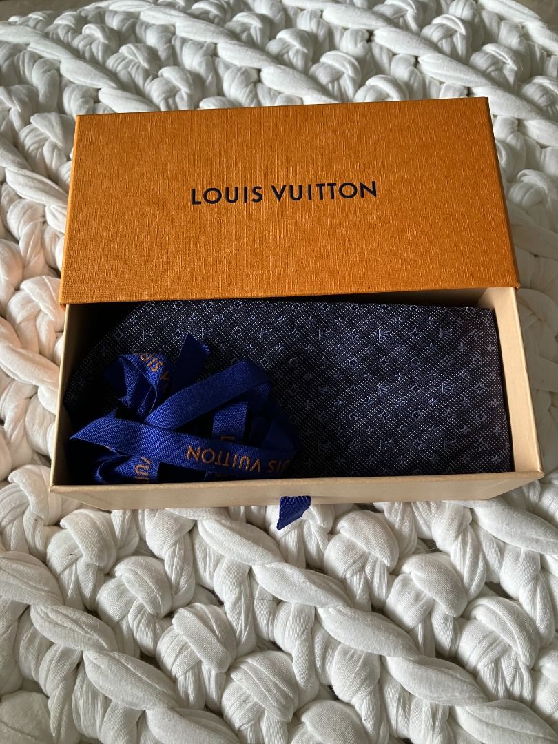 Louis Vuitton M70953 Monogram Classic Tie, Men's Fashion, Watches