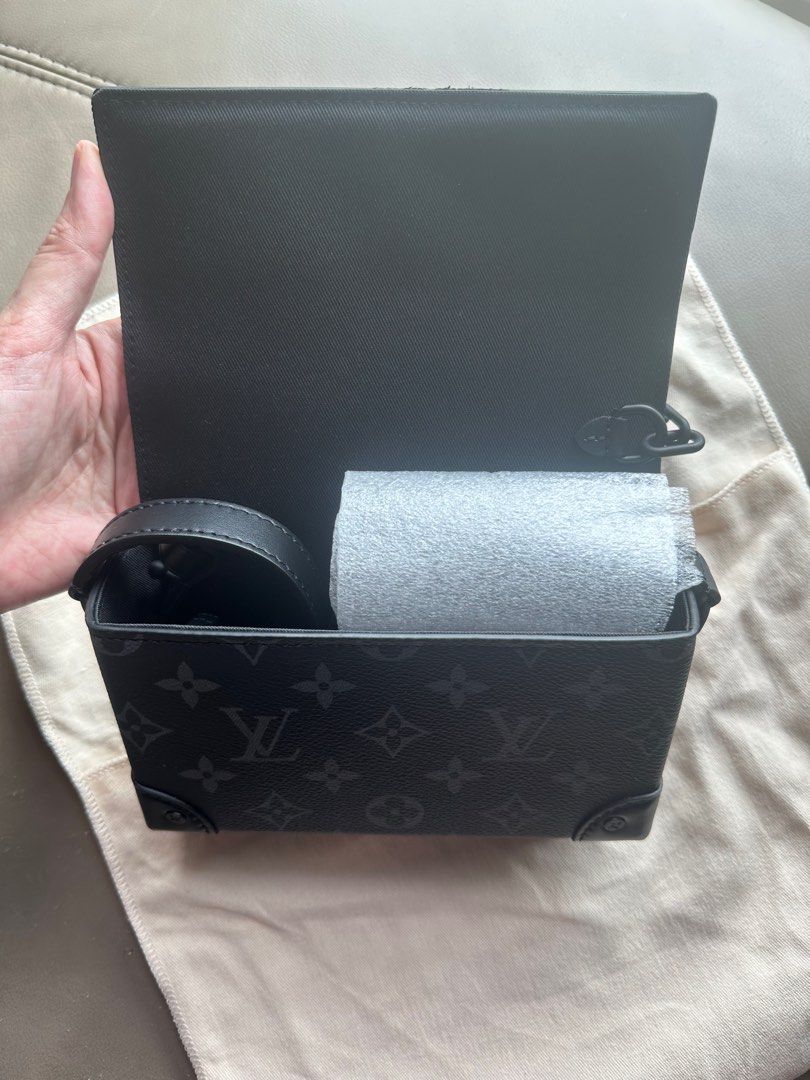 Louis Vuitton Fastline Wearable Wallet men's crossbody bag, Luxury, Bags &  Wallets on Carousell