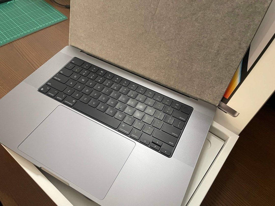 16 inches macbook pro m1