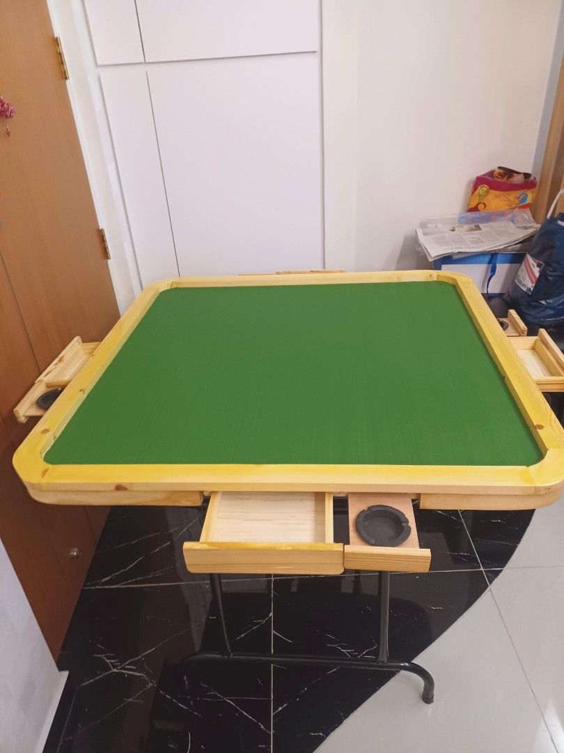 Mahjong table, Hobbies & Toys, Toys & Games on Carousell