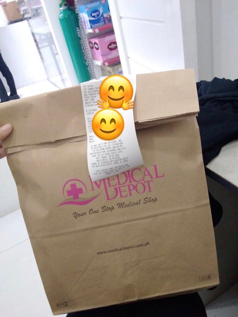 MEDX sacro lumbar support (Category: Braces, Support & Protection) located in Taguig. Submitted by bangbonita (Listing ID 1229401619, Image 2). Description: MEDX back support Used once Still comes with box Black, size M Original price: ₱2,350 RFS: wrong size.