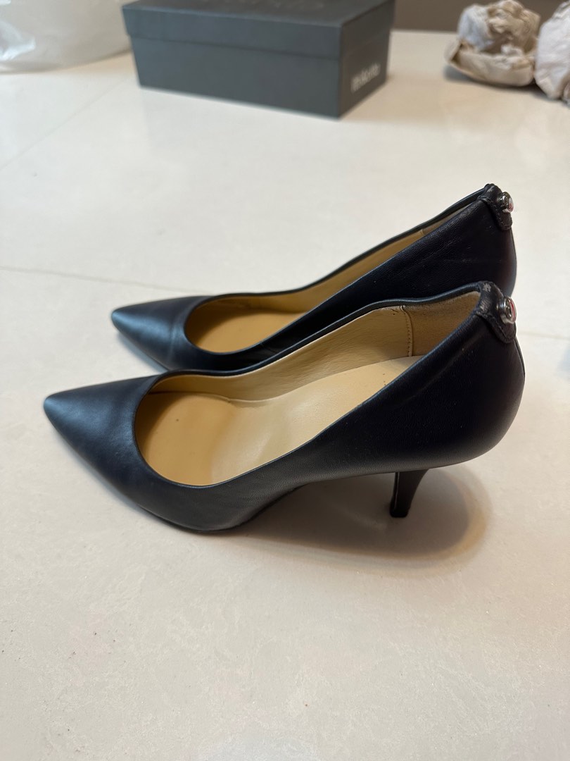 Michael kors navy blue heels Women s Fashion Footwear Heels on