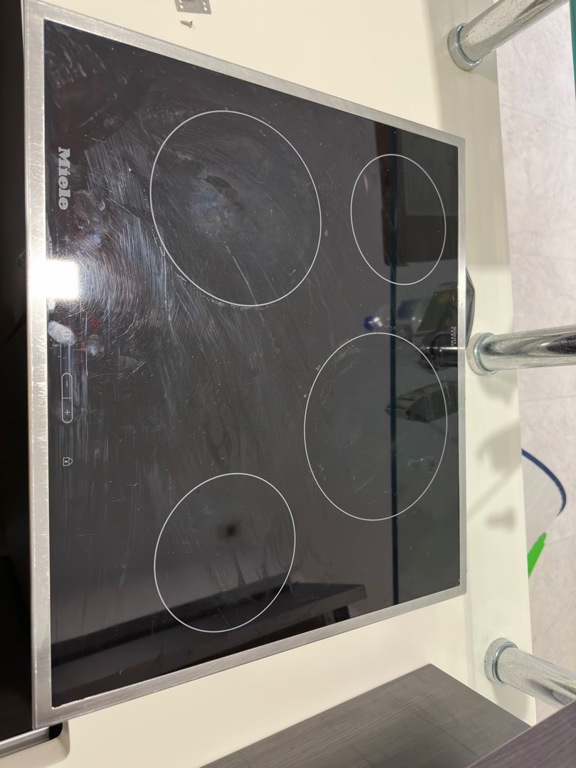 Miele ceramic hob km500, TV & Home Appliances, Kitchen Appliances, Hobs