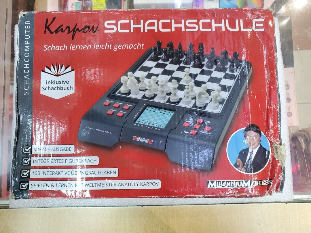 Millennium Karpov Schachschule (Chess School