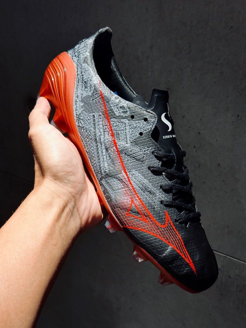 Mizuno limited edition outlet
