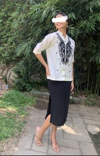 Modern Filipiniana Women’s Barong Regular Sleeves Black Embroidery