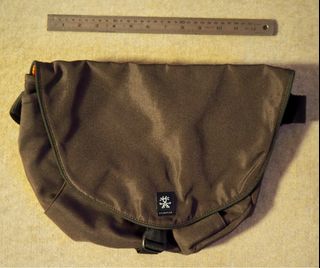 (Category: ) located in . Submitted by LeOriginalGear (Listing ID 1229439561, Image 1). Description: .