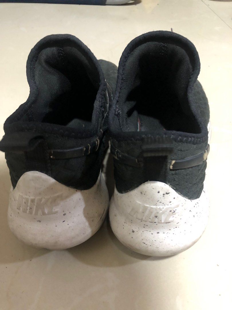 womens nike black shoes