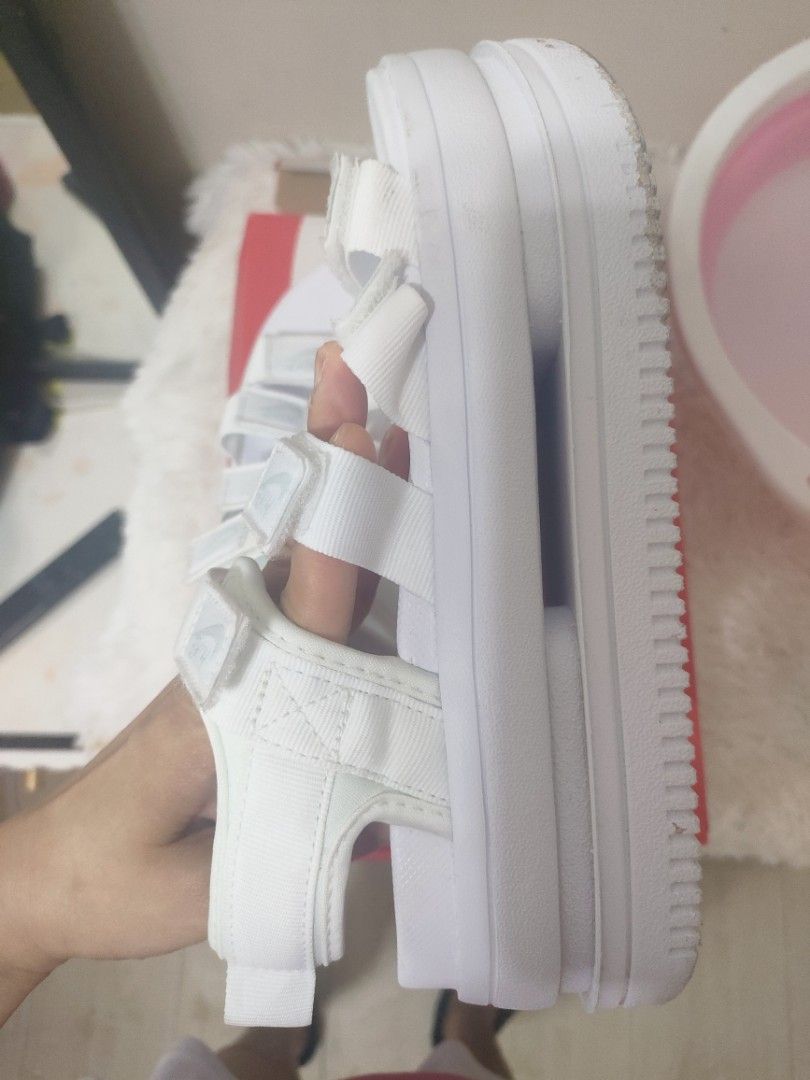 3c nike sandals