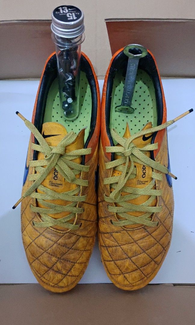 Nike Tiempo Legend V 8.5UK Men s Fashion Footwear Boots on