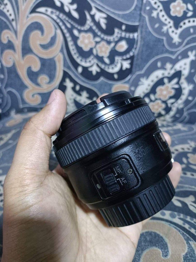 Nikon Yongnuo 35mm F2 (Category: Lens & Kits) located in Caloocan City. Submitted by mr.carlo_dslr_laptop (Listing ID 1229439217, Image 2). Description: Nikon Yongnuo 35mm Wide Angle Prime Lens COD 🚛 Nationwide ✓Cash on delivery LBC deposit 400 ship fee to order 5000 Last price No more asking napo 5000 Last price No more asking napo includes- Lens unit 35mm F2 lens cap rear Cap Location -Monumento Caloocan NCR grab lalamove speed sagot ni buyer 