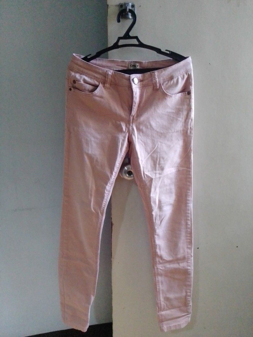 som driehoek enthousiast Only Blue Behaviour Women Jeans, Women's Fashion, Bottoms, Jeans on  Carousell