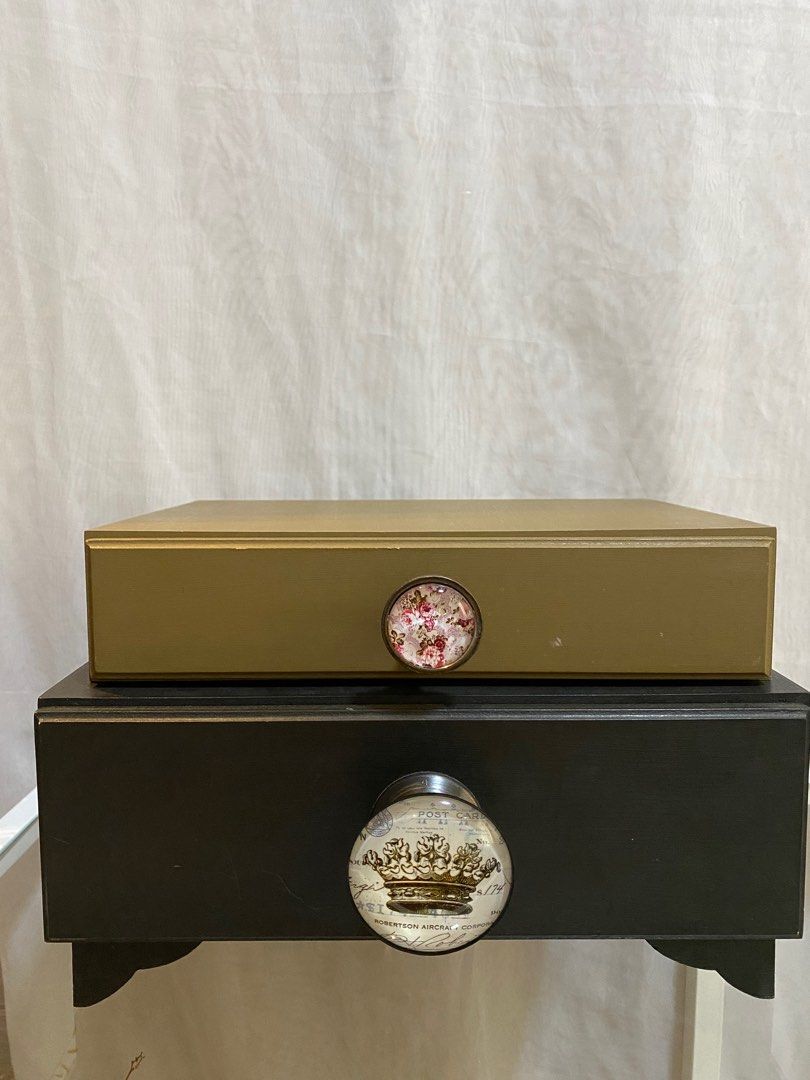 Organizers (Category: Accessory Holder, Box & Organizers) located in Paranaque City. Submitted by _akinmaxi (Listing ID 1229306599, Image 1). Description: .