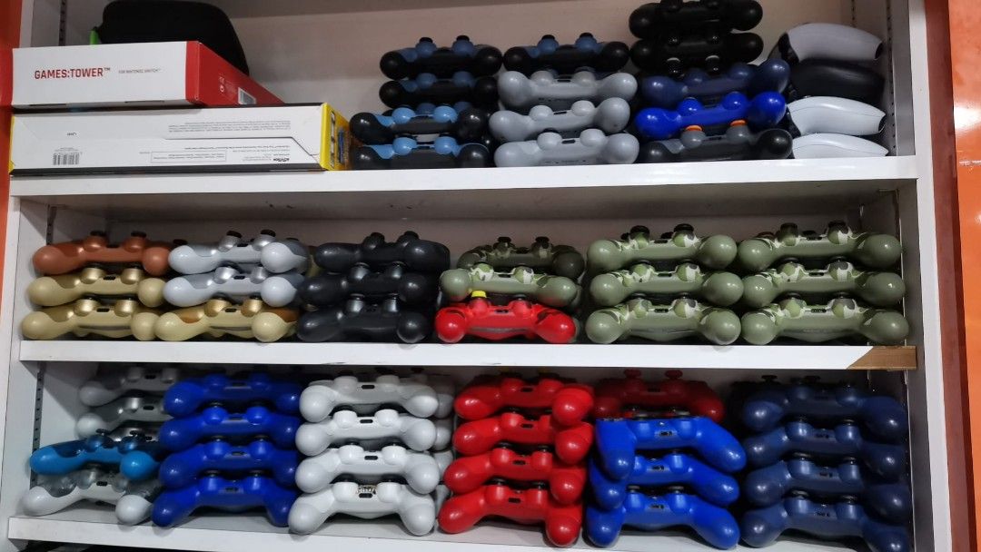Orginal Ps4 controller purchase with purchase $20 Off for PS4 used Game628630856308511117